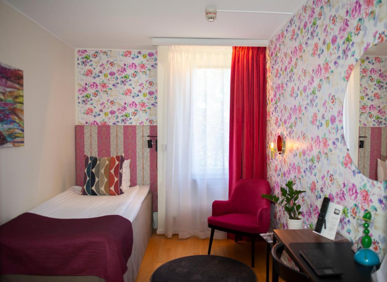 Skogshem & Wijk Hotel Lidingo Bagian luar foto