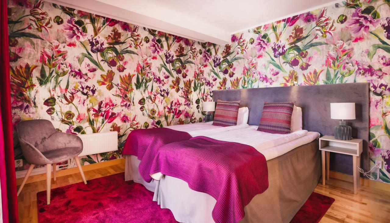 Skogshem & Wijk Hotel Lidingo Bagian luar foto